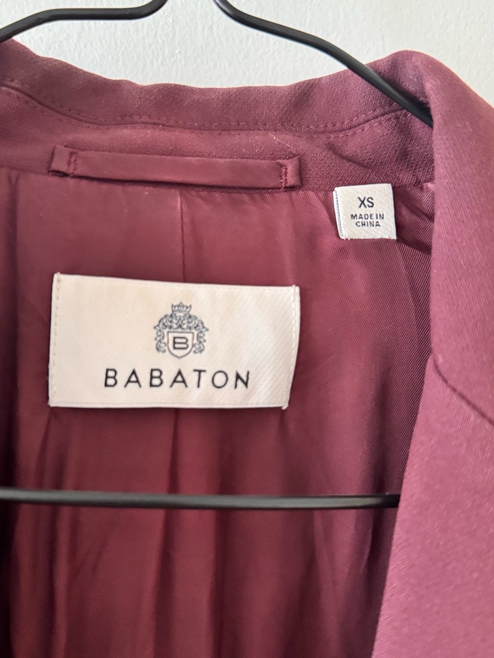 Babaton Women's Wine Burgundy Blazer
